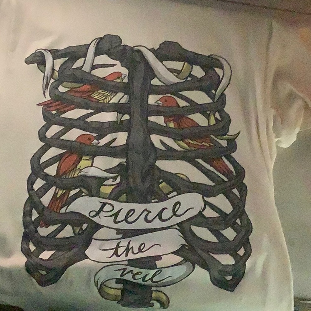Hot Topic White Tee with Ribcage and Bird Design
